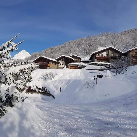 Les Combes Hotel La Salle Exterior foto